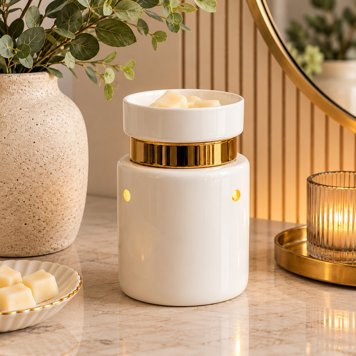 White & Gold Illumination Warmer | Electric Warmer