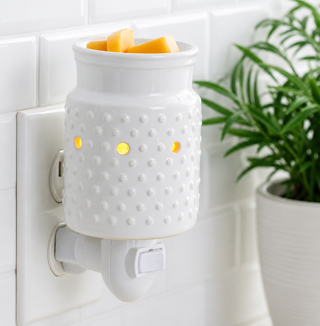 Hobnail Pluggable Warmer